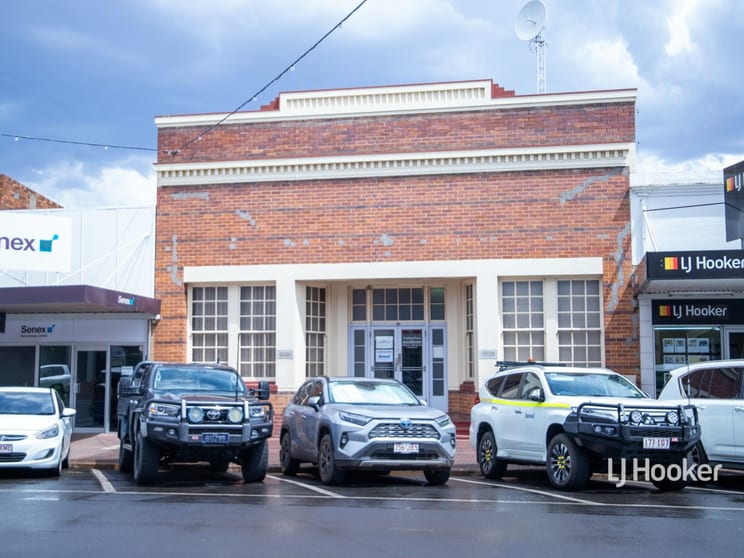 Click to view all images 72 McDowall Street Roma QLD 4455 - Image 1
