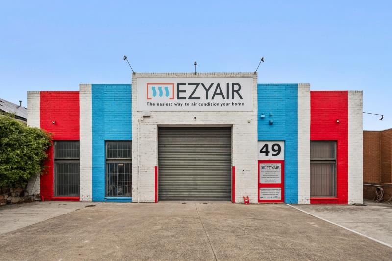 Click to view all images 49 Huntingdale Road Burwood VIC 3125 - Image 2