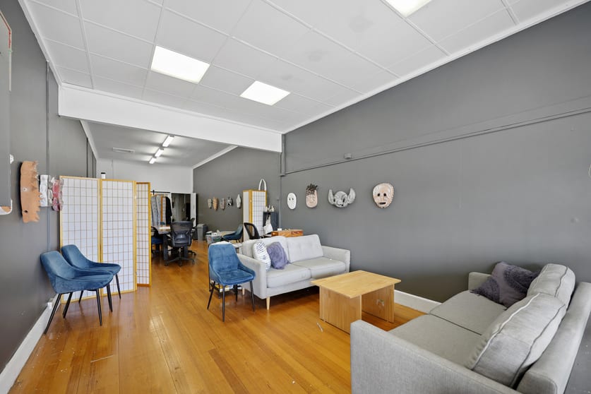 Click to view all images 192 Liebig Street Warrnambool VIC 3280 - Image 2