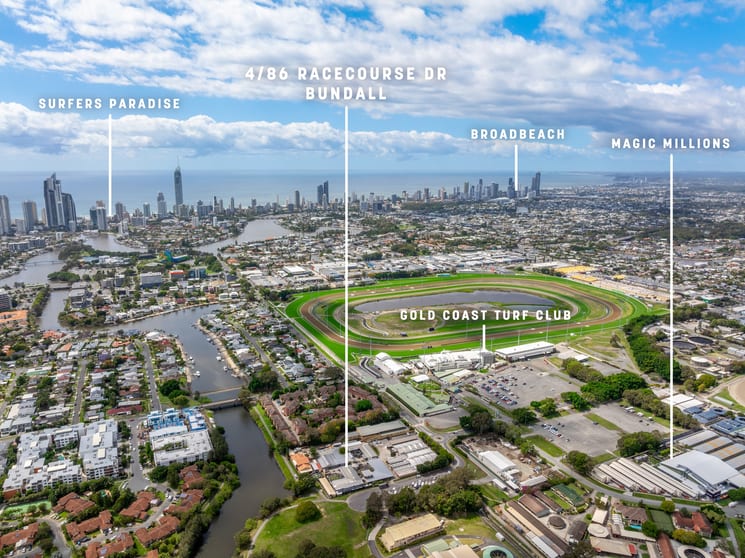 Click to view all images 4/86 Racecourse Drive Bundall QLD 4217 - Image 1