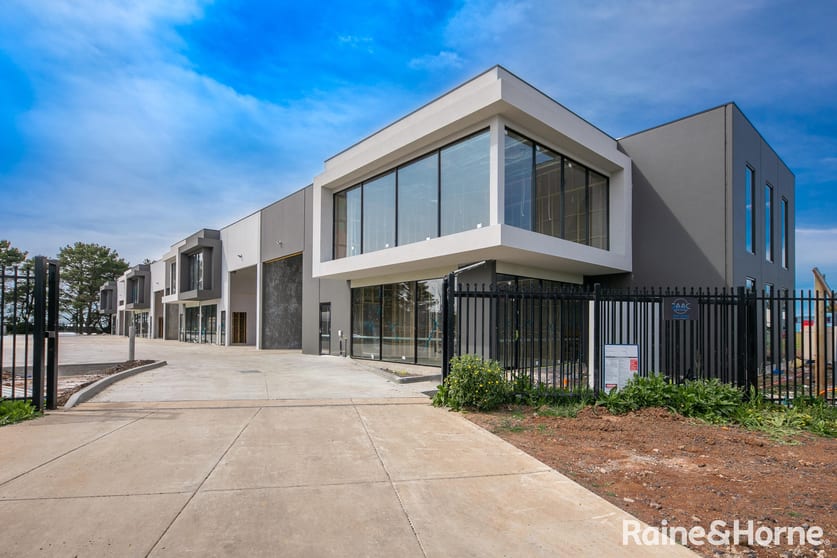 Click to view all images Factory 6/24 Pioneer Way New Gisborne VIC 3438 - Image 1