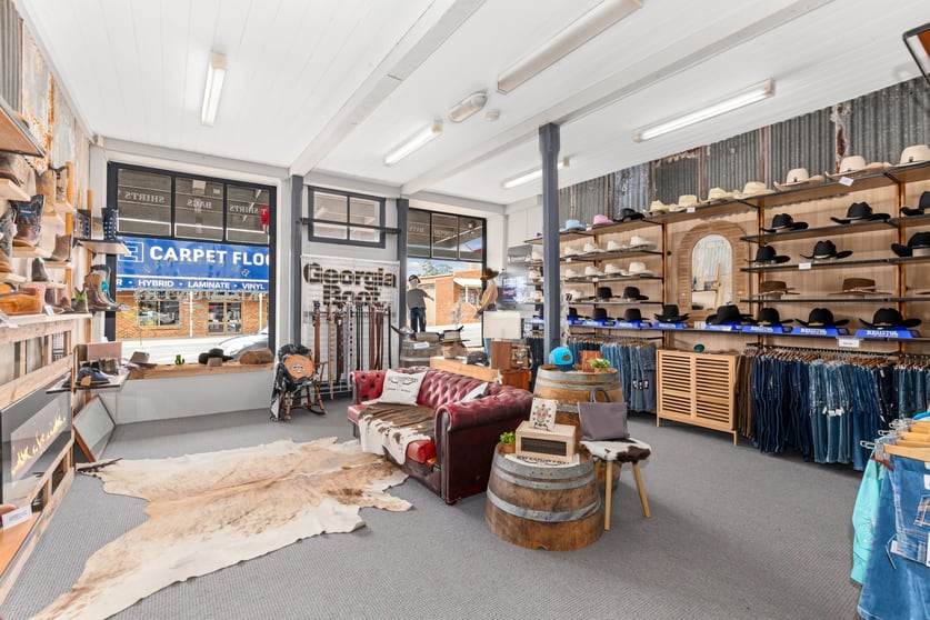 Click to view all images 85 & 85A Sydney Street Kilmore VIC 3764 - Image 3