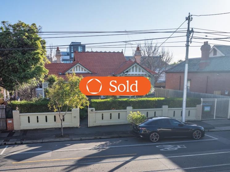 Click to view all images 42 Carlisle Street St Kilda VIC 3182 - Image 1