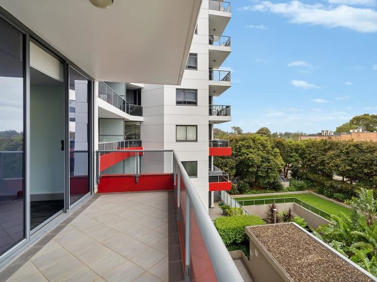 Click to view all images Suite 702/88-90 George Street Hornsby NSW 2077 - Image 3