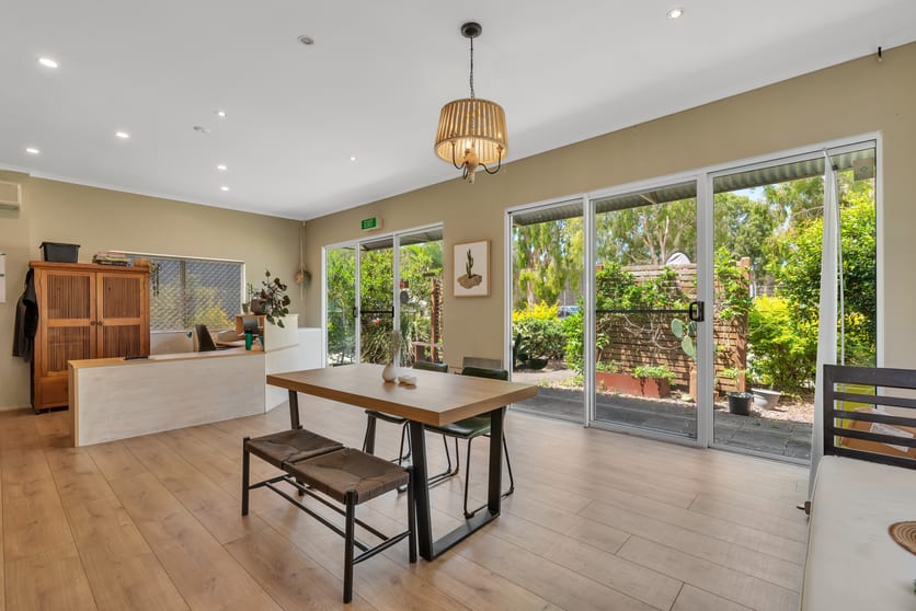 Click to view all images Unit 2/11b Venture Drive Noosaville QLD 4566 - Image 2