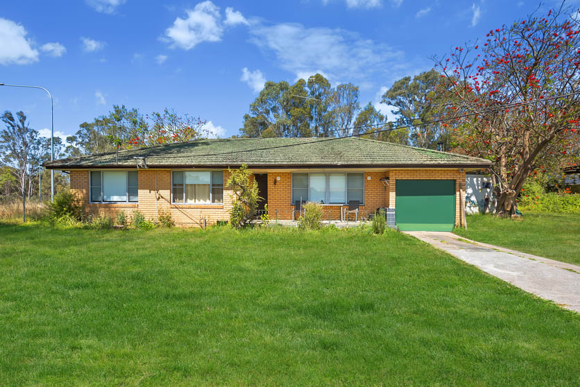 Click to view all images 615 Bringelly Road Rossmore NSW 2557 - Image 2