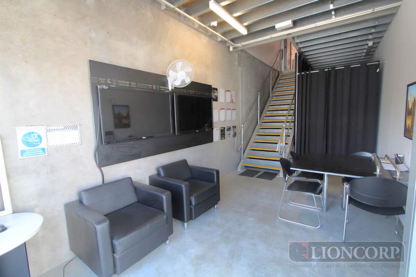 Click to view all images Augustine Heights QLD 4300 - Image 3