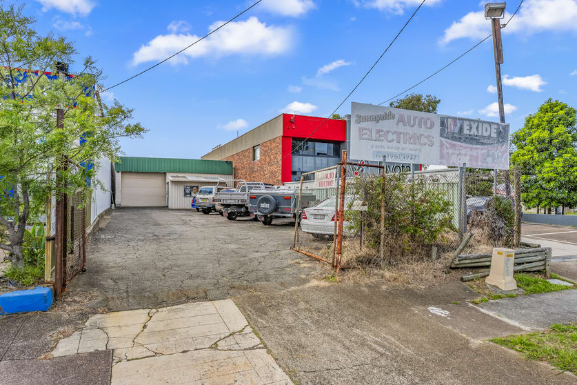 Click to view all images 5 Samdon Street Hamilton NSW 2303 - Image 2