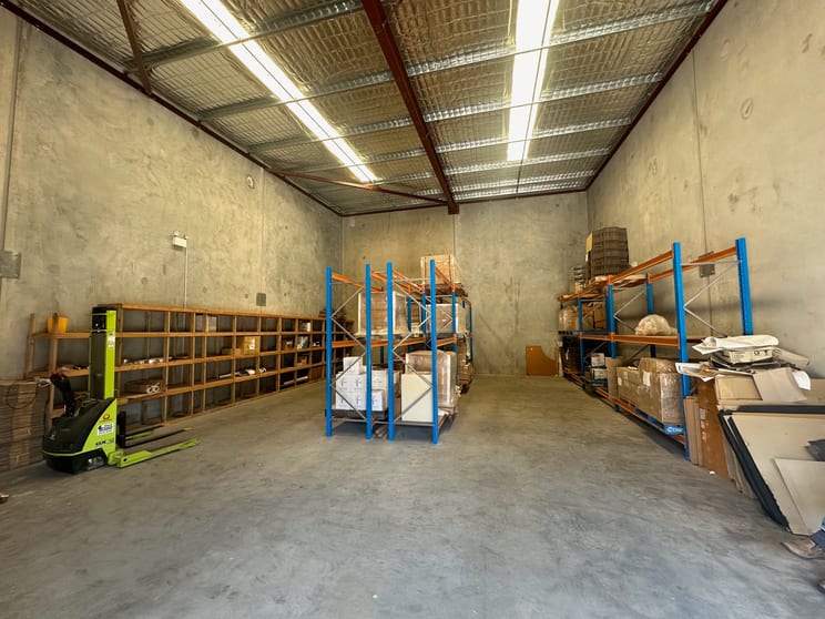 Click to view all images 15/114 Mulgul Road Malaga WA 6090 - Image 2