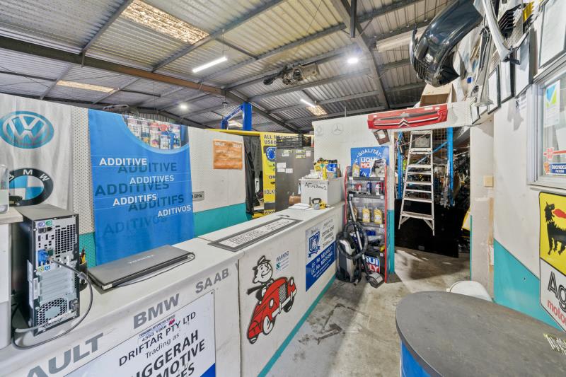 Click to view all images Unit 2 & 3/119 Gavenlock Road Tuggerah NSW 2259 - Image 2