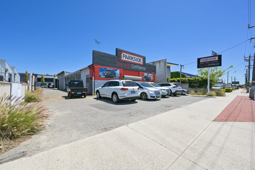 Click to view all images 77 Frobisher Street Osborne Park WA 6017 - Image 3
