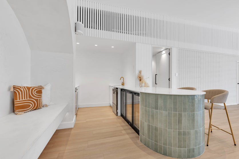 Click to view all images Unit 1/6 Rene Street Noosaville QLD 4566 - Image 3