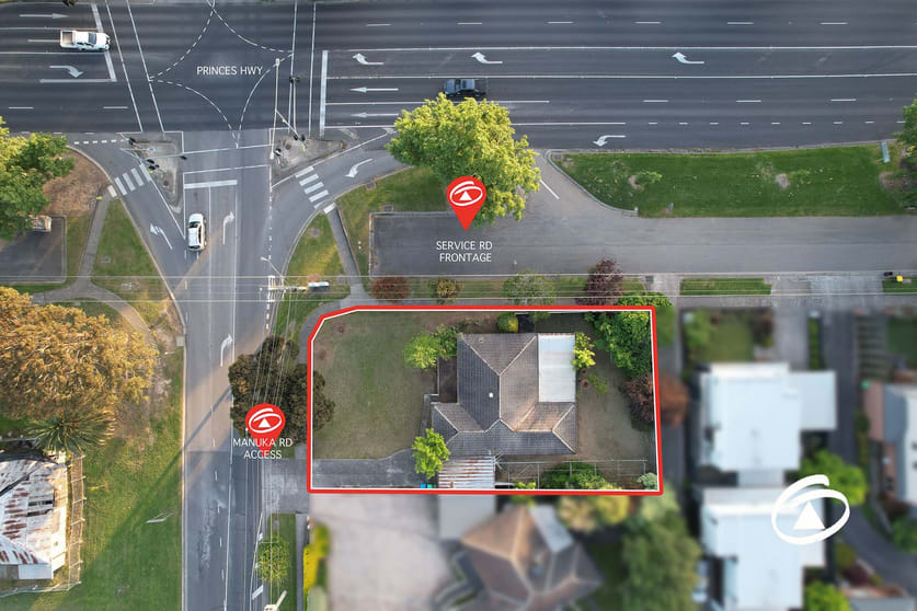 Click to view all images 1 Manuka Road Berwick VIC 3806 - Image 2