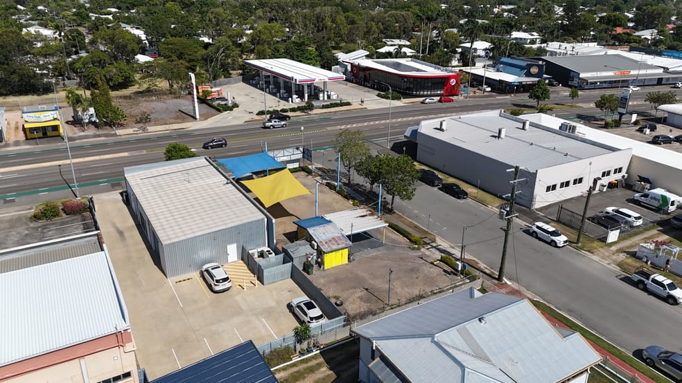 Click to view all images 218 Charters Towers Road Hermit Park QLD 4812 - Image 3