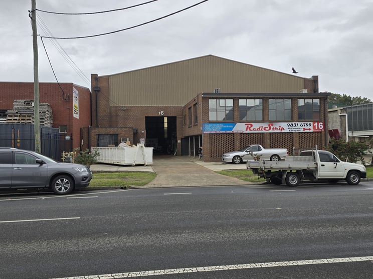 Click to view all images 16 Bessemer Street Blacktown NSW 2148 - Image 1