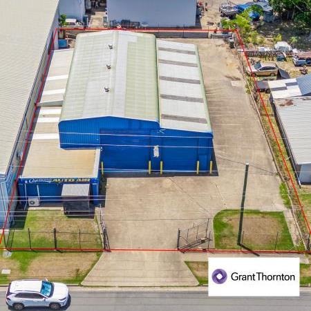 Click to view all images Whole of the property/54 Hollingsworth Street Kawana QLD 4701 - Image 1