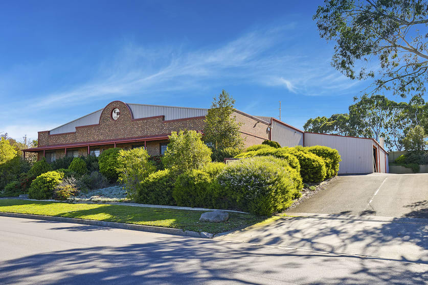 Click to view all images 16 Einstein Drive Golden Grove SA 5125 - Image 1