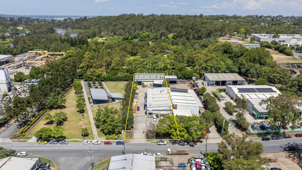 Click to view all images 27 Counihan Road Seventeen Mile Rocks QLD 4073 - Image 2