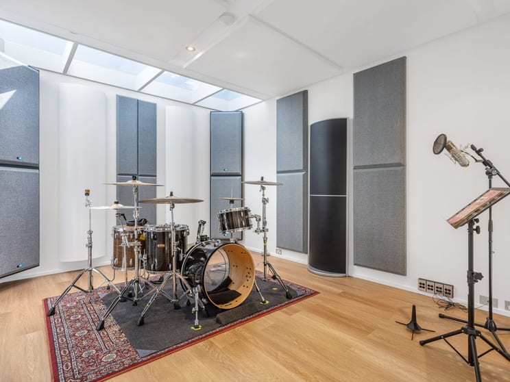 Click to view all images 38 Kings Lane Darlinghurst NSW 2010 - Image 3