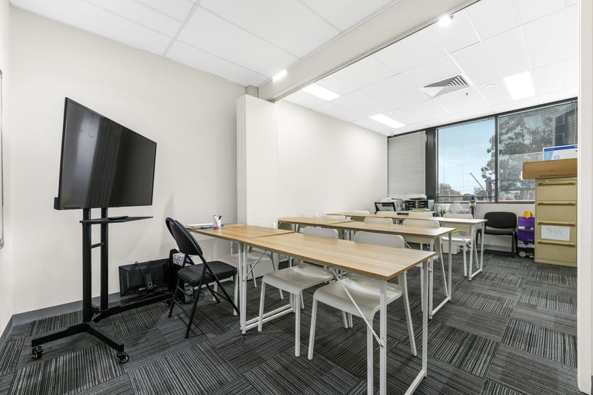 Click to view all images 407/39 Kingsway Glen Waverley VIC 3150 - Image 2
