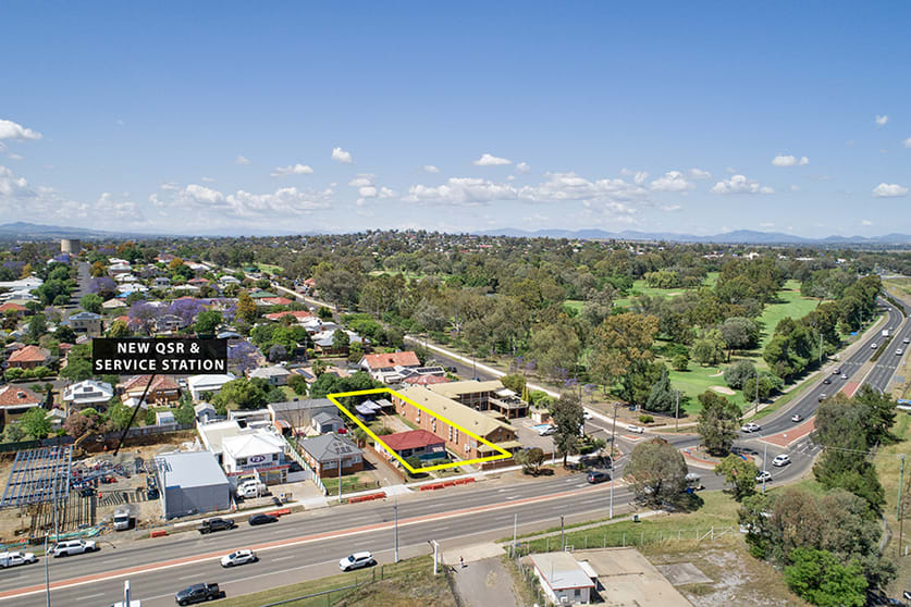 Click to view all images 256 Bridge Street Tamworth NSW 2340 - Image 3