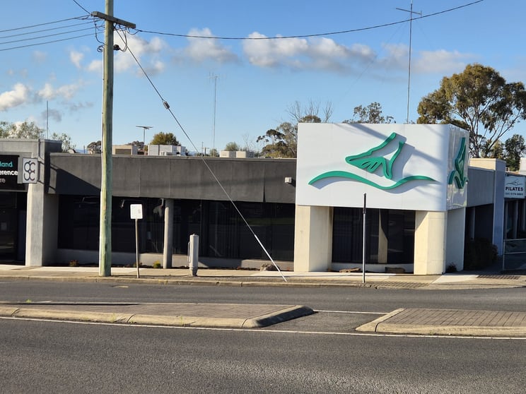 Click to view all images 2/24 Breed Street Traralgon VIC 3844 - Image 1