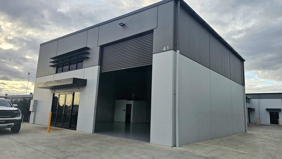 Click to view all images 1/41 Hampden Park Road Kelso NSW 2795 - Image 3