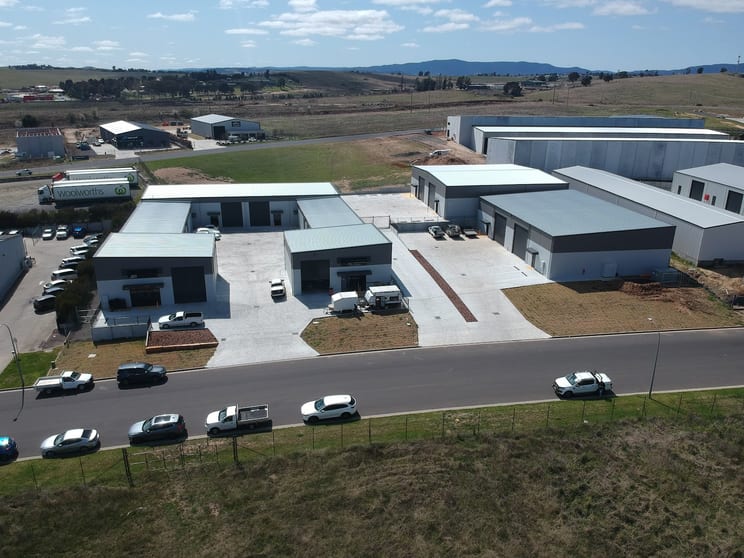 Click to view all images 1/41 Hampden Park Road Kelso NSW 2795 - Image 2