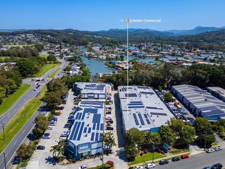 Click to view all images 1/6 Nuban Street Currumbin Waters QLD 4223 - Image 1