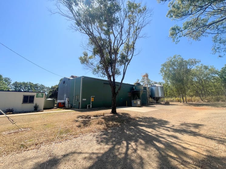Click to view all images 6475 Kennedy Highway Walkamin QLD 4872 - Image 2