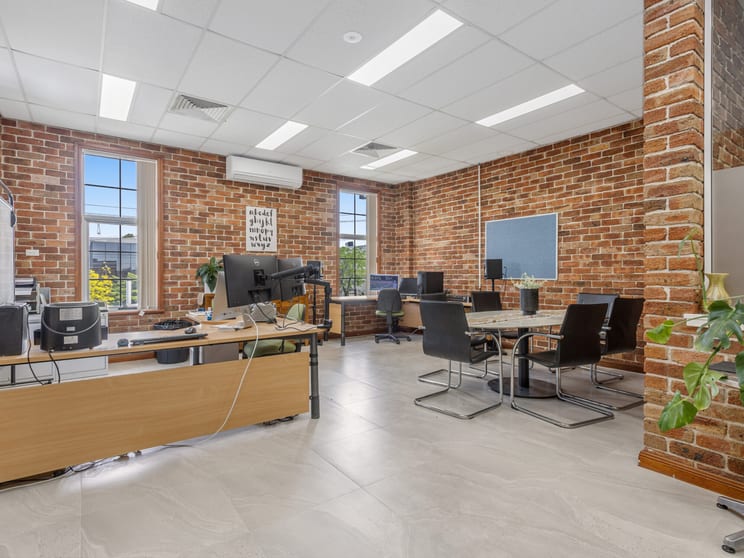 Click to view all images Wetherill Park NSW 2164 - Image 2