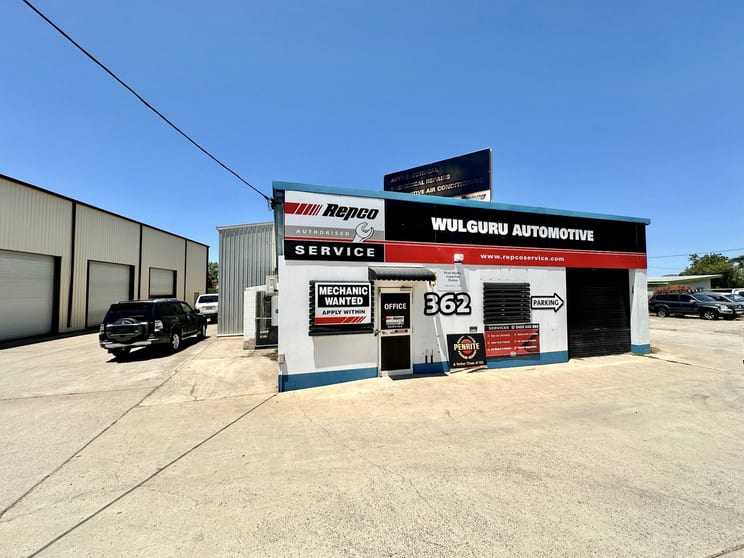 Click to view all images 362 Stuart Drive Wulguru QLD 4811 - Image 3