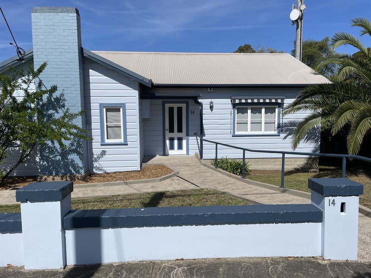 Click to view all images 14 Page Street Moruya NSW 2537 - Image 3