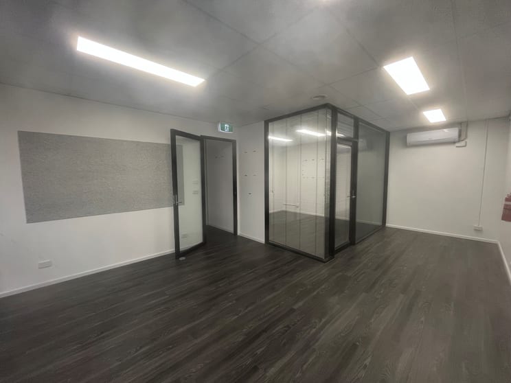 Click to view all images Unit 22/6-14 Wells Road Oakleigh VIC 3166 - Image 3