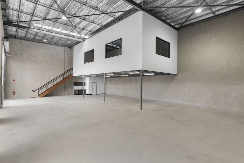 Click to view all images 183 Hume Drive Bundamba QLD 4304 - Image 5