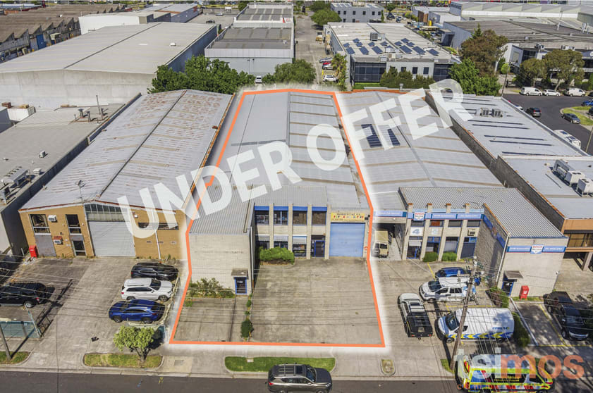 Click to view all images 6 Powlett Street Moorabbin VIC 3189 - Image 1