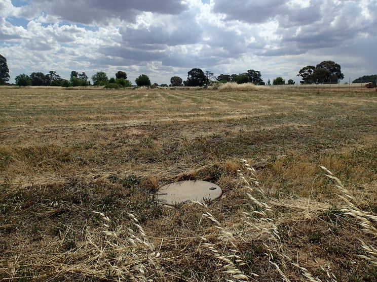 Click to view all images 18-20 Header World Avenue Corowa NSW 2646 - Image 2