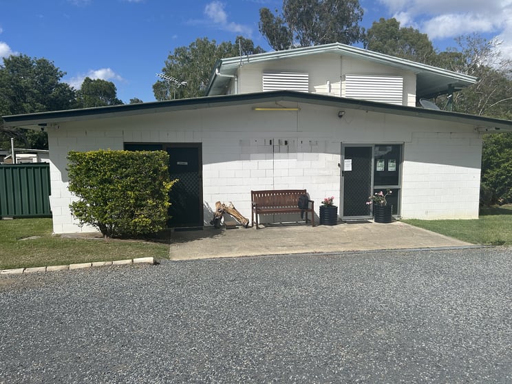 Click to view all images Mount Morgan QLD 4714 - Image 3