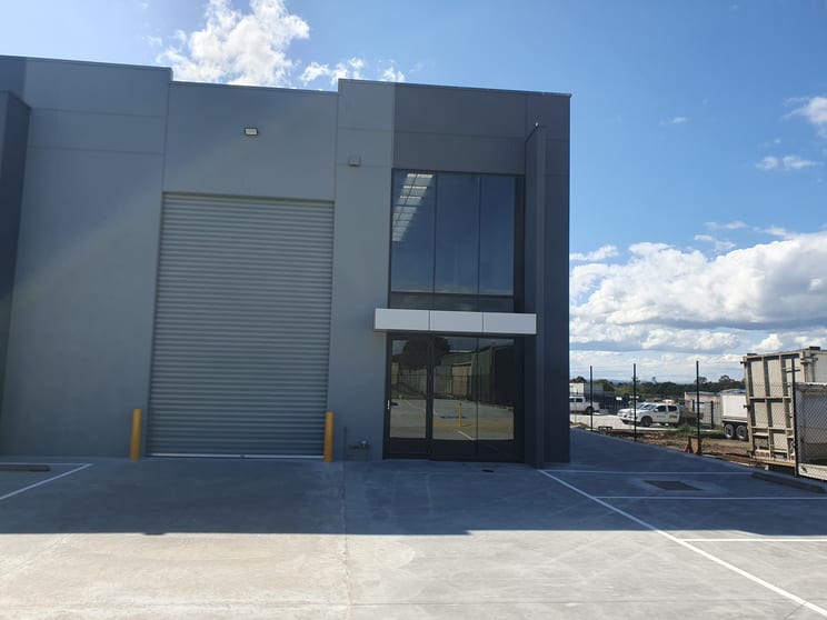 Click to view all images 5/12-14 Leesons Road Traralgon East VIC 3844 - Image 3