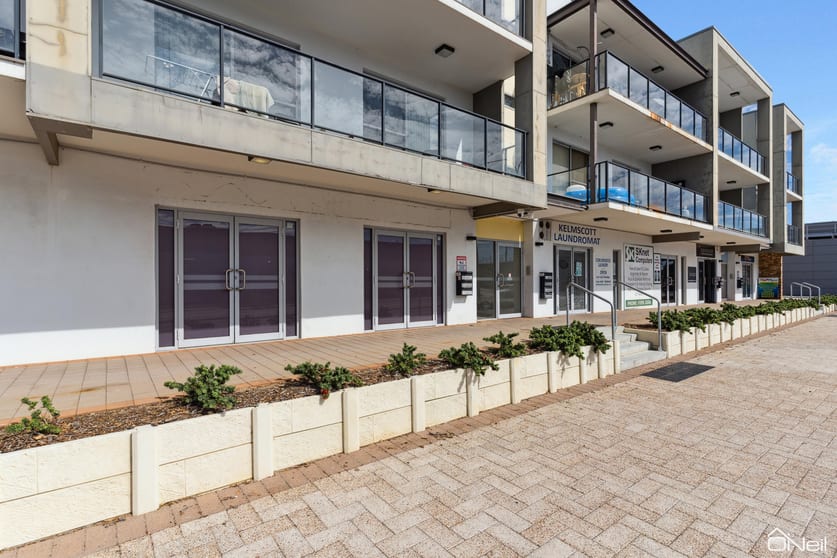 Click to view all images 32/12 Davis Road Kelmscott WA 6111 - Image 2