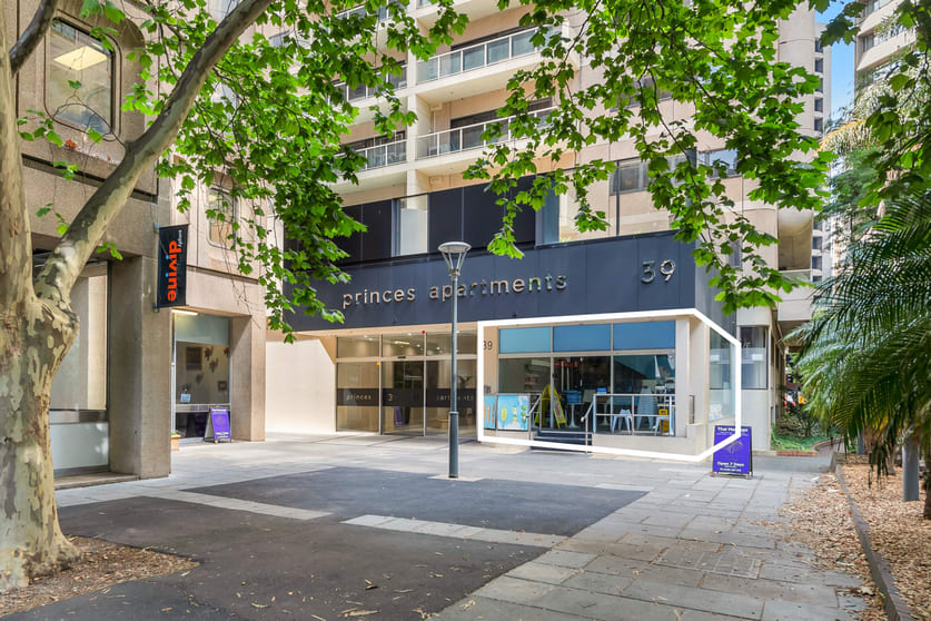 Click to view all images Shop 2/39 Grenfell Street Adelaide SA 5000 - Image 1
