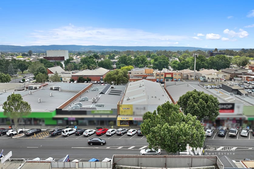 Click to view all images 74 Seymour Street Traralgon VIC 3844 - Image 3