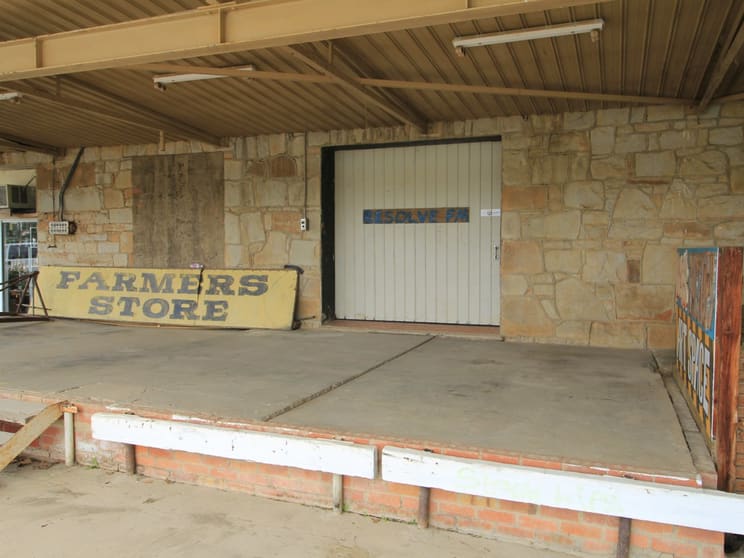 Click to view all images 4/2 MacLeod Street Bairnsdale VIC 3875 - Image 2