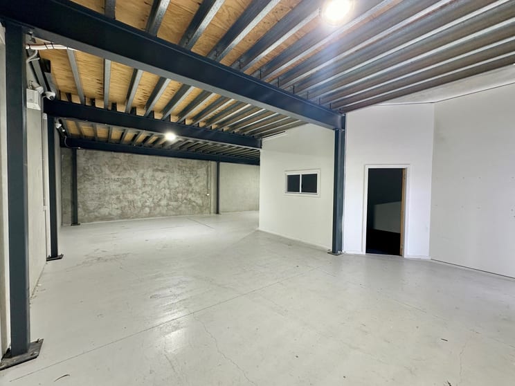Click to view all images 12/589 Withers Road Rouse Hill NSW 2155 - Image 3