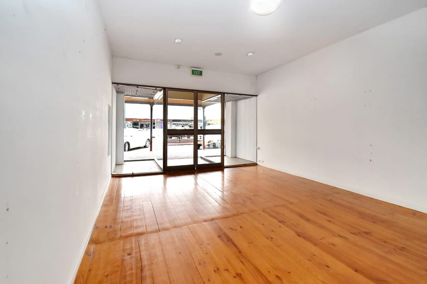 Click to view all images 377 Argent Street Broken Hill NSW 2880 - Image 2