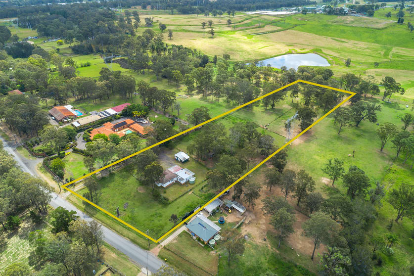 Click to view all images 62 Guntawong Road Rouse Hill NSW 2155 - Image 1