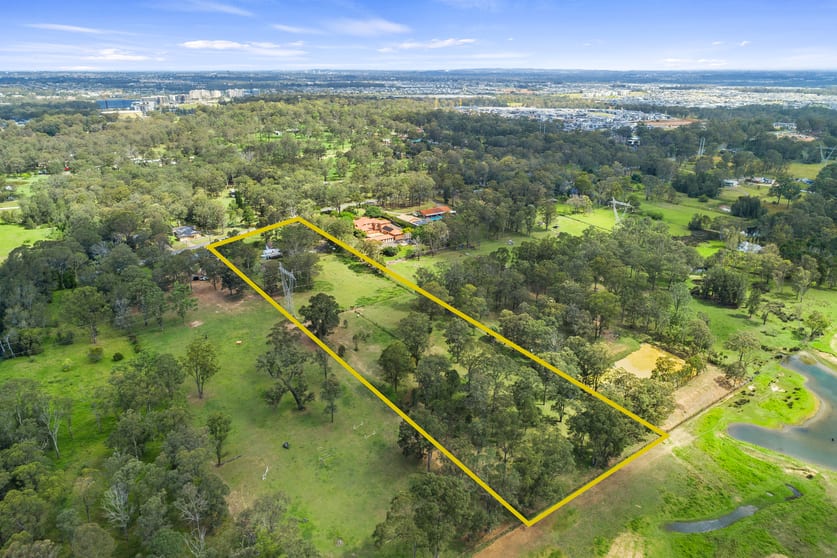 Click to view all images 62 Guntawong Road Rouse Hill NSW 2155 - Image 2