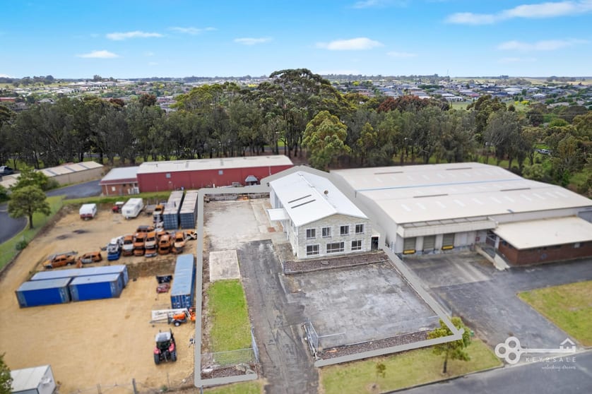 Click to view all images 7 Ralston Road Mount Gambier SA 5290 - Image 1