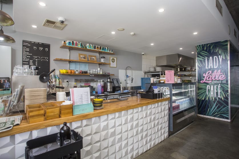 Click to view all images 41 Edgehill Street Scarborough WA 6019 - Image 3