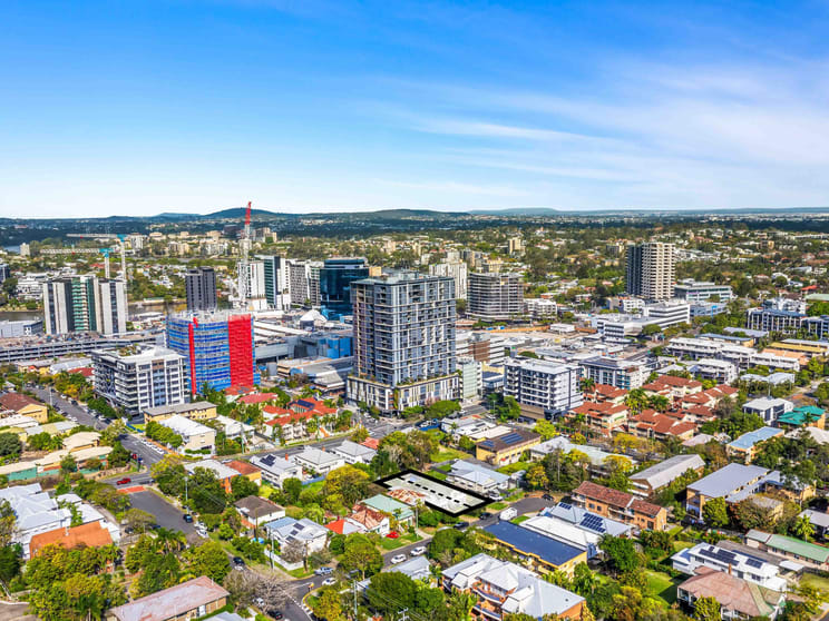 Click to view all images 14 Depper Street Toowong QLD 4066 - Image 2
